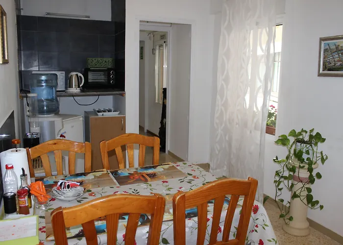 El Parque Guest house