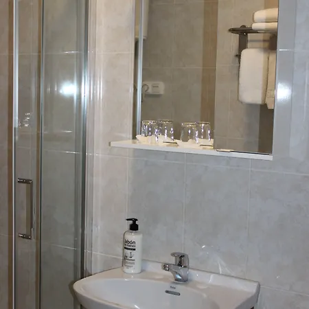 Gæstehus El Parque 3*